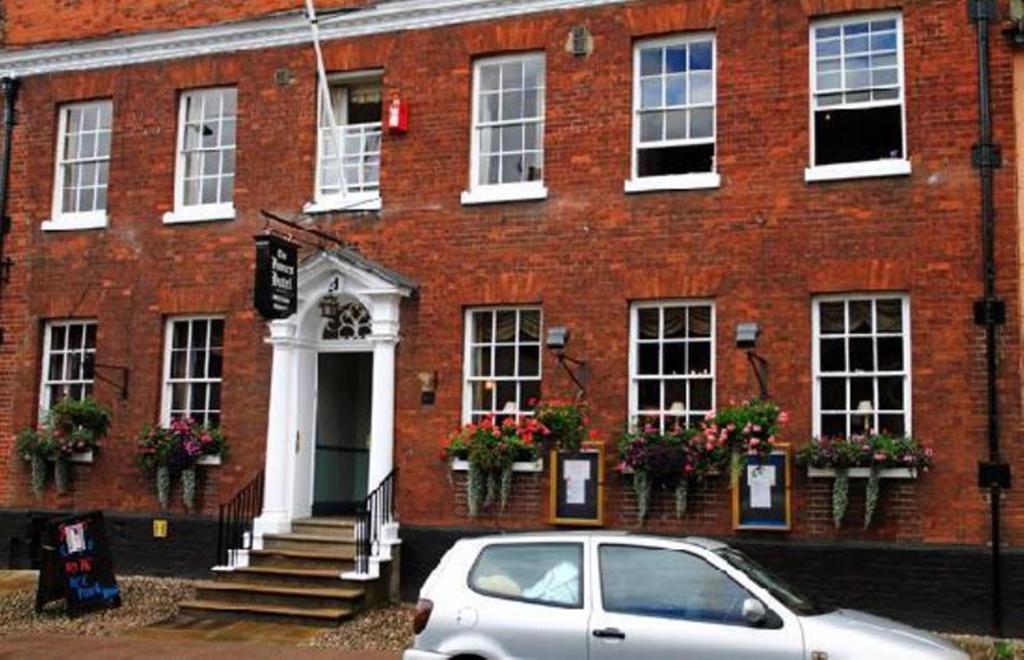 Limes Hotel Needham Market Exteriör bild